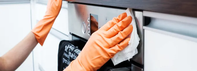 Hoe maak je een oven schoon?