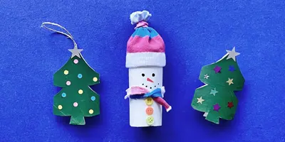 Kerstversiering maken: kerstboom en sneeuwpop knutselen met wc-rol