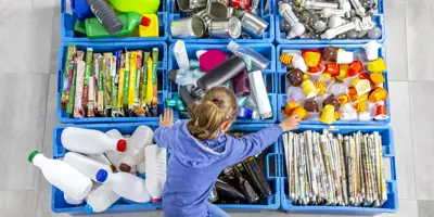 Hoe wordt plastic gerecycled en wat wordt ervan gemaakt?